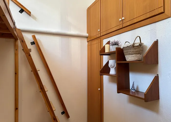 Davanos House Λιμένας